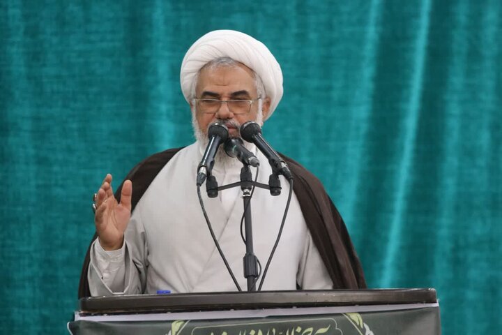 توصیه امام جمعه بندرعباس به دولت برای اجرای طرح کالابرگ الکترونیکی در ‌هرمزگان